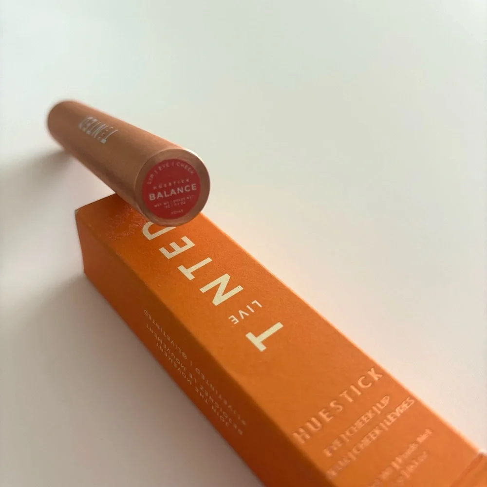 Live Tinted Huestick in Balance